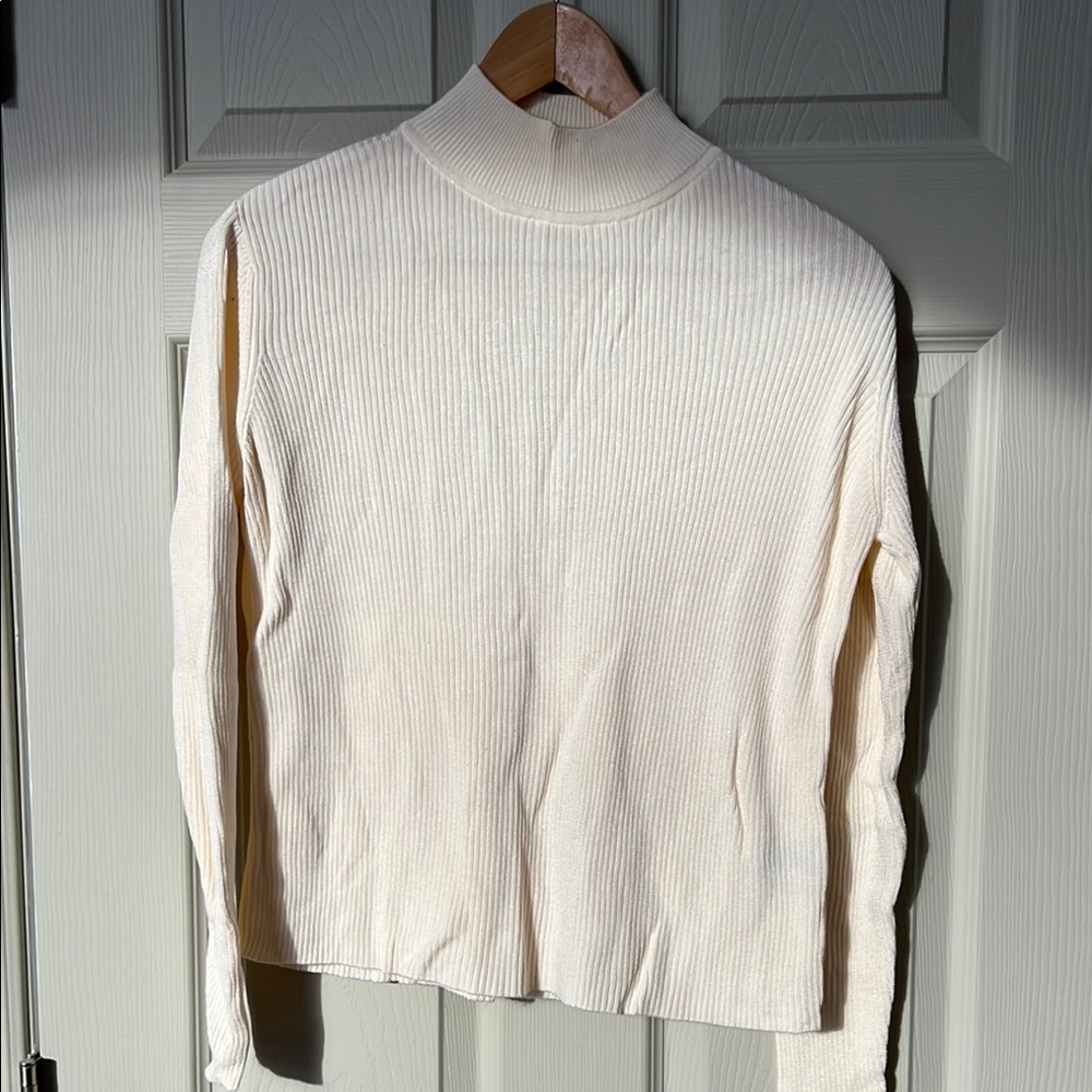 34-Cream Ribbed Turtleneck Sweater